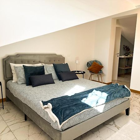 Carolas Luxury House Fiumicino Bagian luar foto