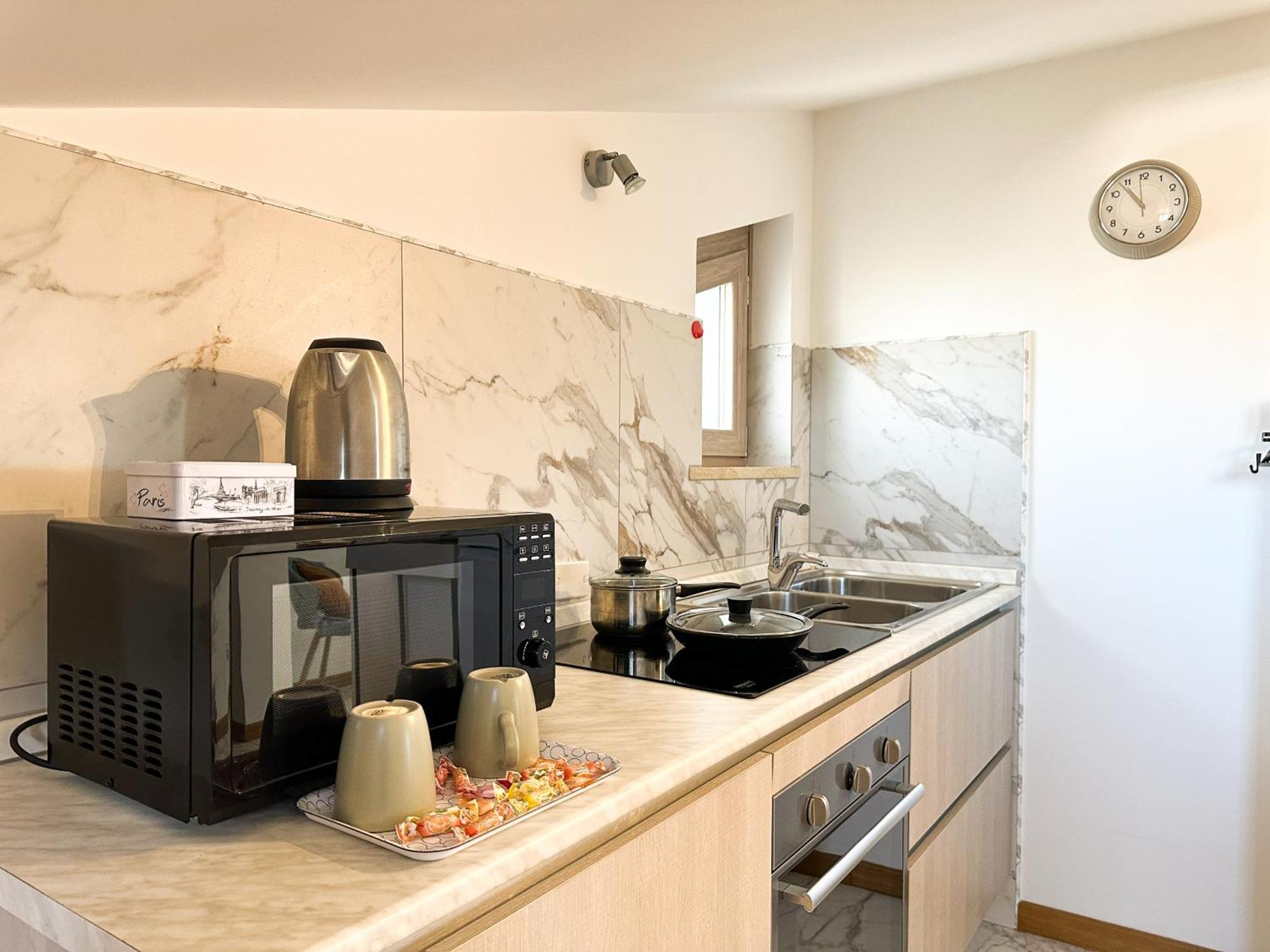 Carolas Luxury House Fiumicino Bagian luar foto
