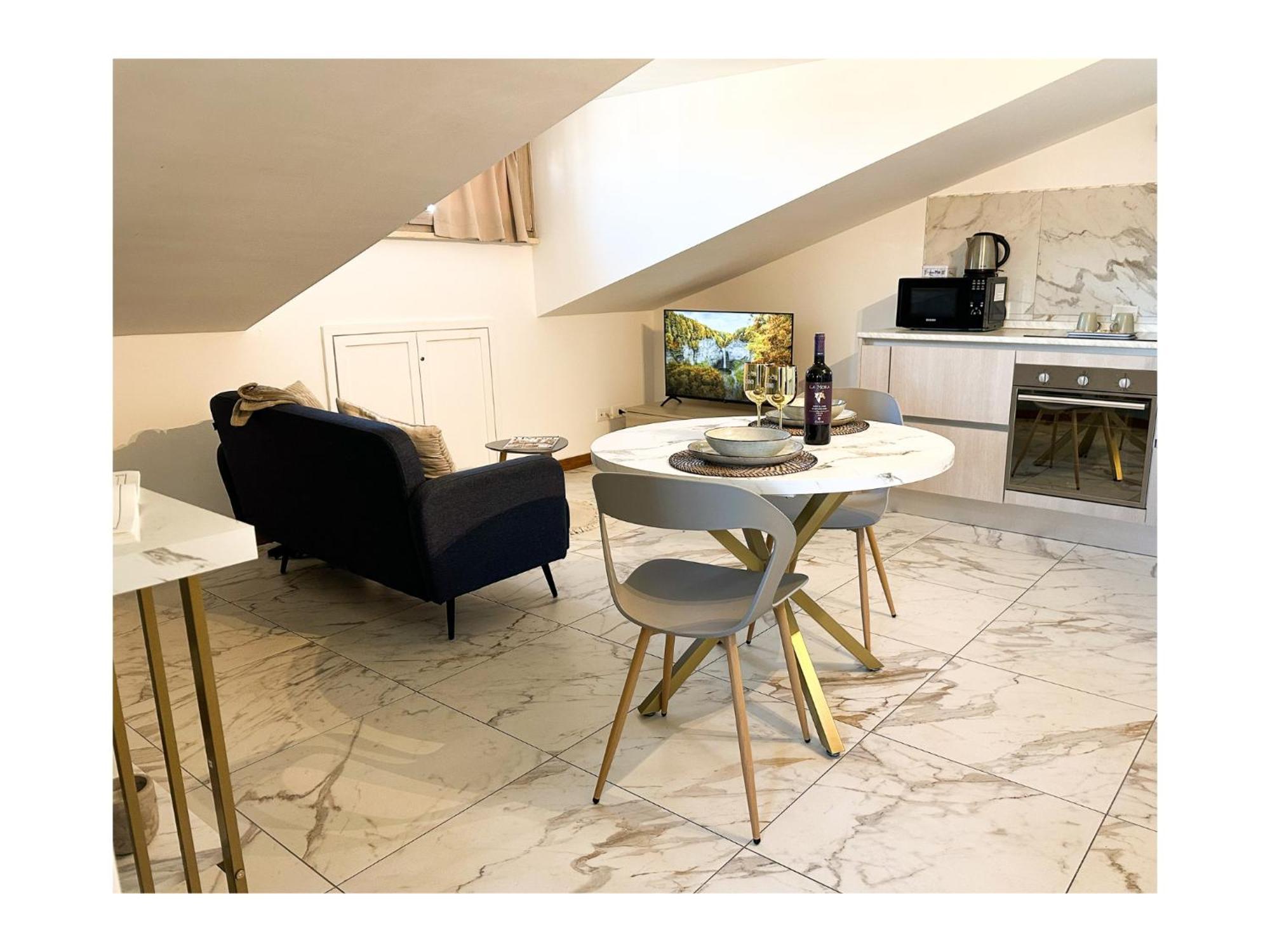 Carolas Luxury House Fiumicino Bagian luar foto