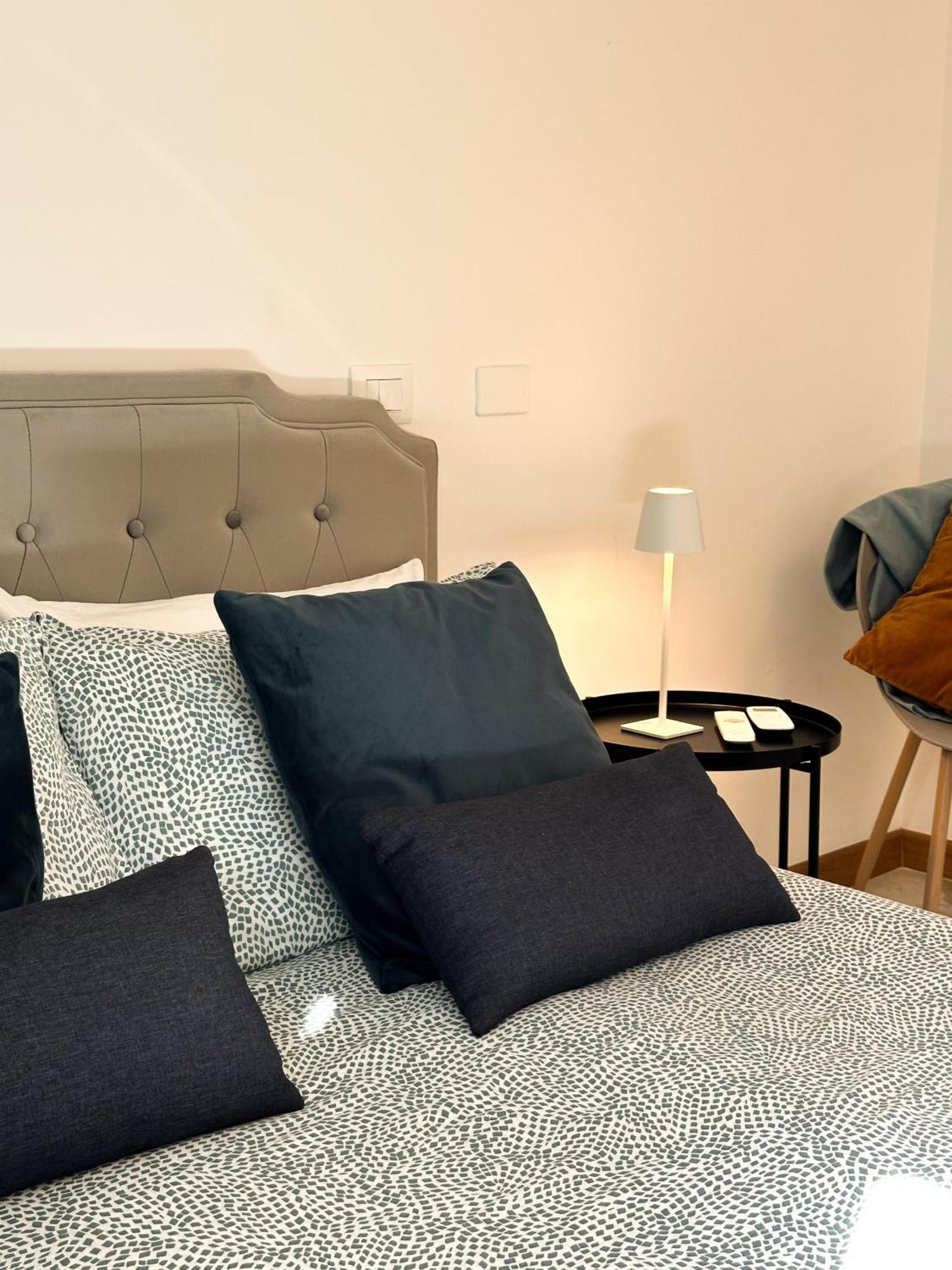 Carolas Luxury House Fiumicino Bagian luar foto